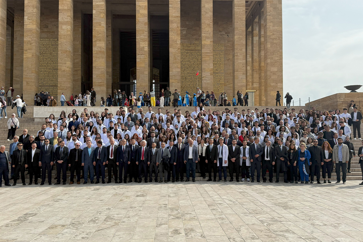 Dünya Veteriner Hekimler Günü’nde Ata’mızın Huzurundayız